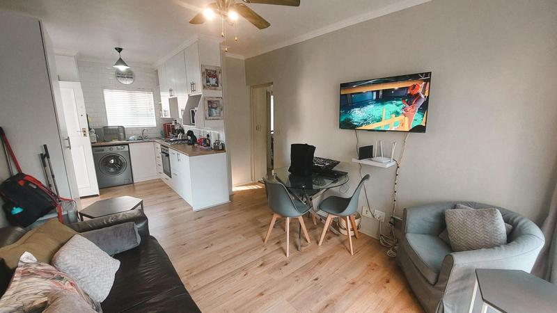 To Let 1 Bedroom Property for Rent in Oakglen Western Cape